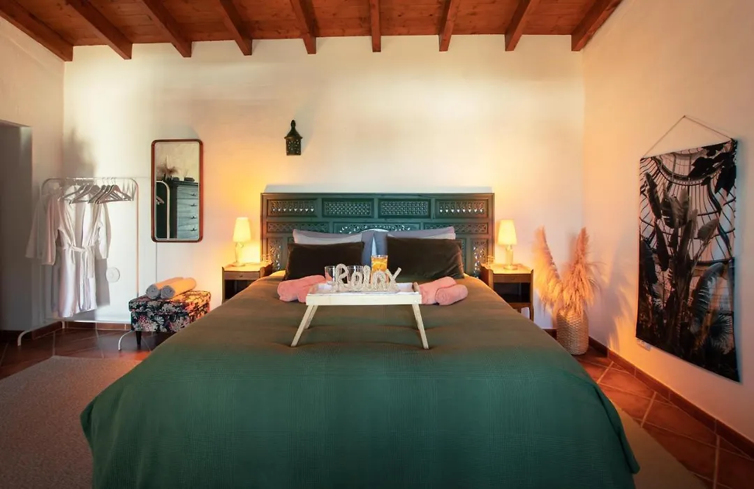 Cosy Farmhouse Quinta Da Eira 140 Years Old-1